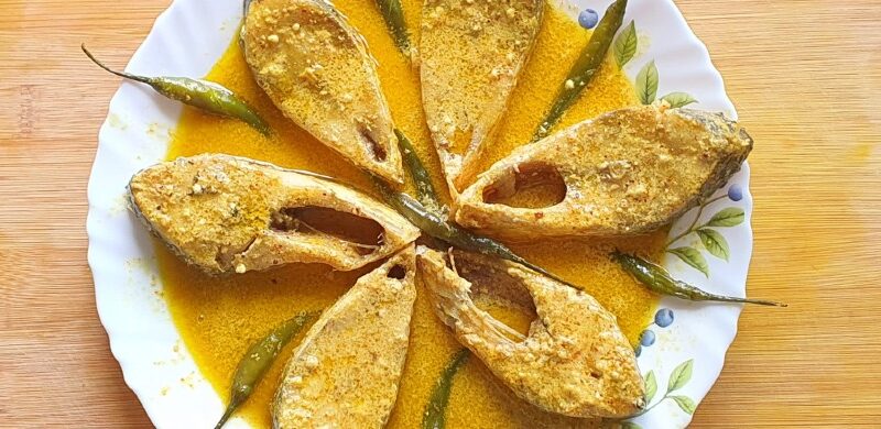 bhapa_ilish_or_steamed_baked_hilsa